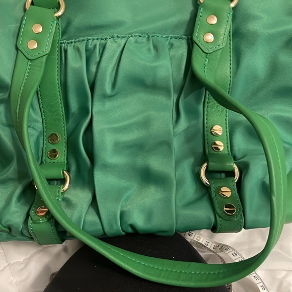 Mz wallace shoulder bag , green gold, used once - Picture 8 of 13
